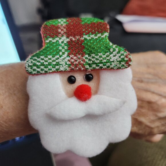 3-Christmas Themed Slap Bracelets Santa & Reindeer Felt Red Band Kids Elf Gifts - Picture 2 of 9